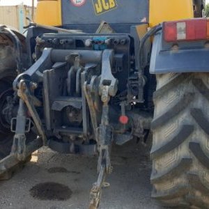 foto traktor JCB Fastrac