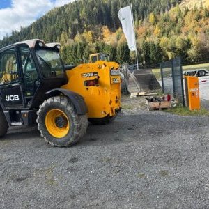 foto 9m / 3,5t teleskopický nakladač JCB 535-95