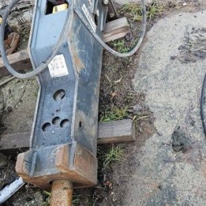 foto 16t bagr JCB +KLADIVO TRN svahovka