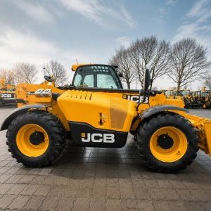 foto ZÁNOVNÍ manipulátor 9.5m/3.5t JCB joystick