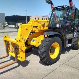 foto 9,5m/3,5t teleskopický nakladač JCB
