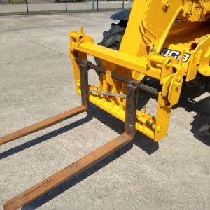 foto 9,5m/3,5t teleskopický nakladač JCB